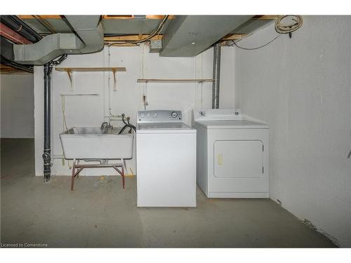 594 Forestwood Crescent, Burlington, ON - Indoor Photo Showing Laundry Room