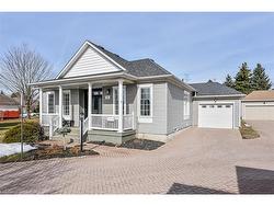 86 Silverbirch Boulevard  Hamilton, ON L0R 1W0