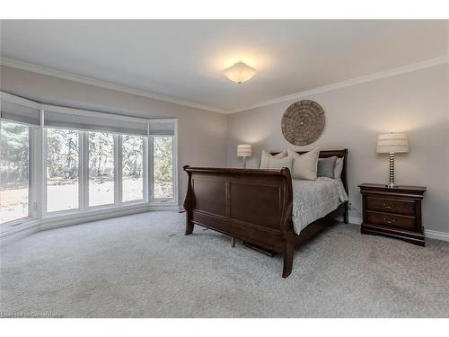 2031 Foster Court, Burlington, ON - Indoor Photo Showing Bedroom