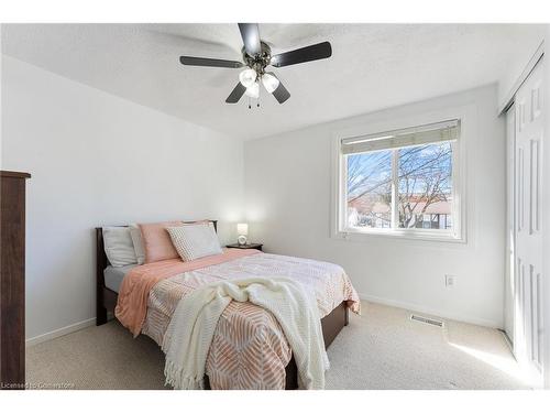 2225 Sheffield Drive, Burlington, ON - Indoor Photo Showing Bedroom