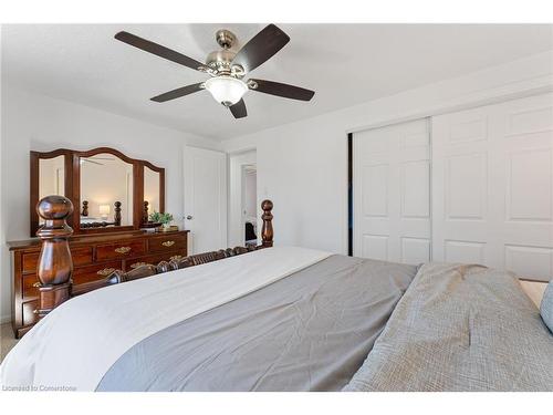 2225 Sheffield Drive, Burlington, ON - Indoor Photo Showing Bedroom