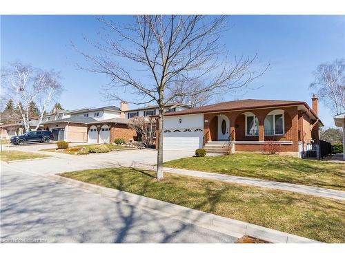 2459 Sinclair Circle, Burlington, ON - Outdoor With Facade