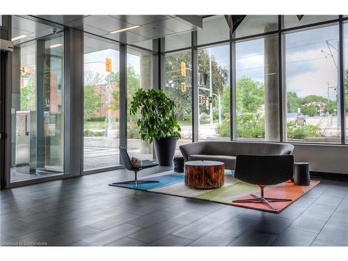 1404-85 Duke Street W, Kitchener, ON - Indoor