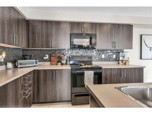 64 Arnold Marshall Boulevard, Caledonia, ON - Indoor Photo Showing Kitchen