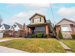 290 Huxley Avenue S Hamilton, ON L8K 2R4