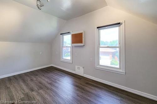 23 Queensdale Avenue W, Hamilton, ON - Indoor Photo Showing Other Room