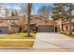 4043 Trapper Crescent  Mississauga, ON L5L 3A7