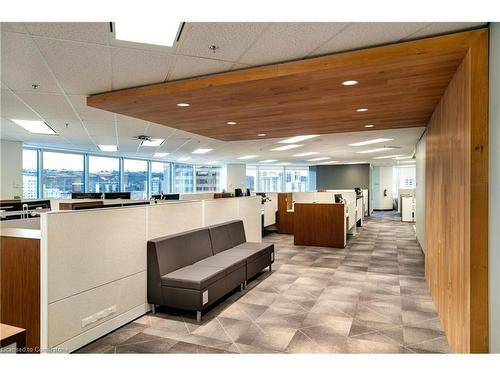 1200-21 King Street W, Hamilton, ON 