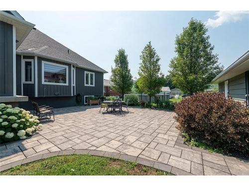 211 Lewis Road, Stoney Creek, ON - Outdoor
