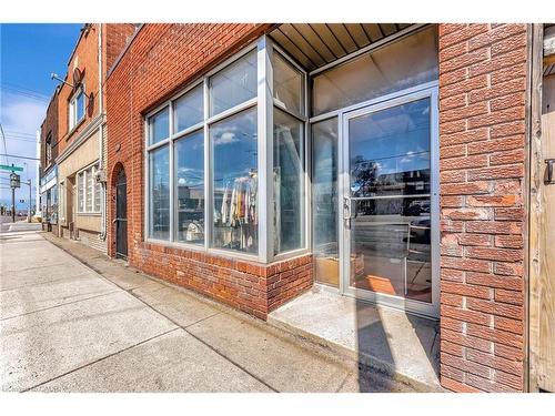 893 Barton Street E, Hamilton, ON 