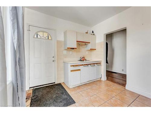 893 Barton Street E, Hamilton, ON 