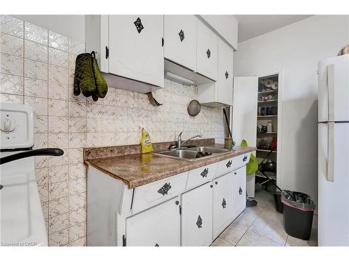 893 Barton Street E, Hamilton, ON 