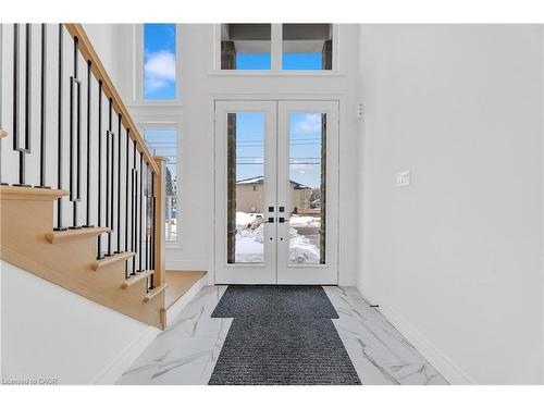 22 Roselawn Avenue, Ancaster, ON - Indoor Photo Showing Other Room