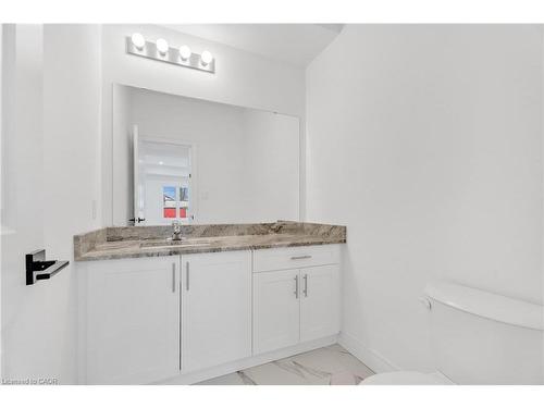 22 Roselawn Avenue, Ancaster, ON - Indoor Photo Showing Bathroom