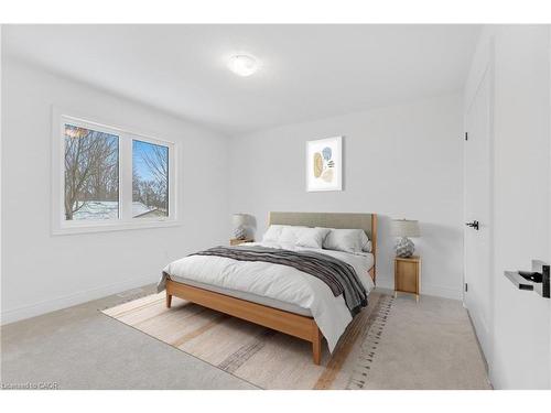 22 Roselawn Avenue, Ancaster, ON - Indoor Photo Showing Bedroom