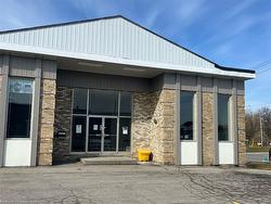 100 Dundas Street E Paris, ON N3L 3H6