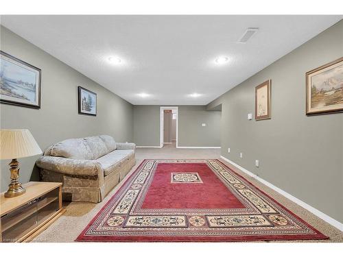 9 Gavin Drive, St. Catharines, ON - Indoor Photo Showing Other Room