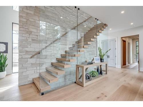 3093 Princess Boulevard, Burlington, ON - Indoor Photo Showing Other Room