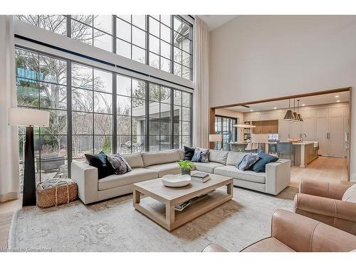 3093 Princess Boulevard, Burlington, ON - Indoor Photo Showing Living Room