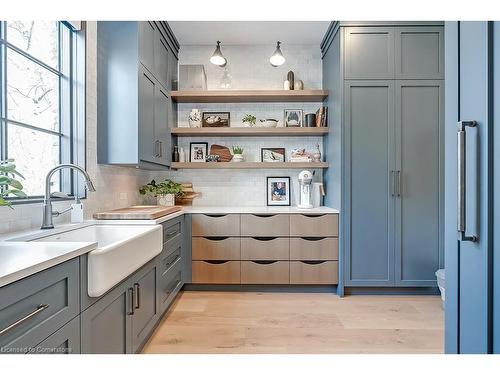 3093 Princess Boulevard, Burlington, ON - Indoor Photo Showing Kitchen