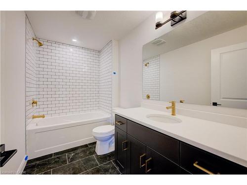 117 Thackeray Way, Harriston, ON - Indoor Photo Showing Bathroom