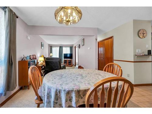 43 Everest Street, Hamilton, ON - Indoor Photo Showing Dining Room