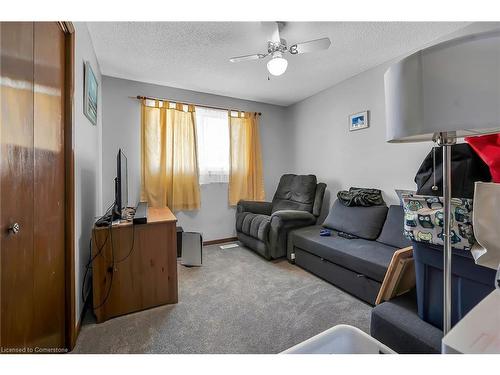 43 Everest Street, Hamilton, ON - Indoor Photo Showing Other Room
