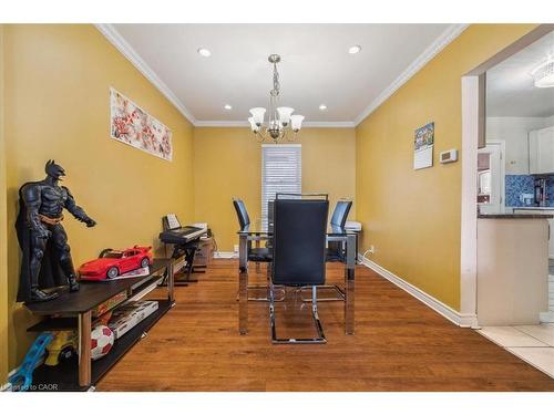 1122 Cannon Street E, Hamilton, ON - Indoor