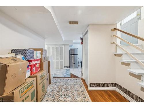 1122 Cannon Street E, Hamilton, ON - Indoor Photo Showing Other Room