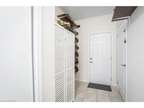 7776 Tupelo Crescent, Niagara Falls, ON - Indoor Photo Showing Other Room