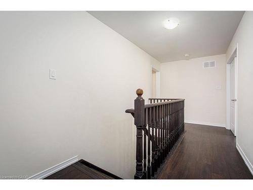 7776 Tupelo Crescent, Niagara Falls, ON - Indoor Photo Showing Other Room