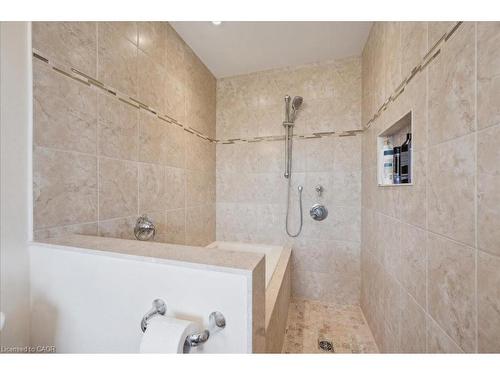 4540 20 Sideroad N, Puslinch, ON - Indoor Photo Showing Bathroom