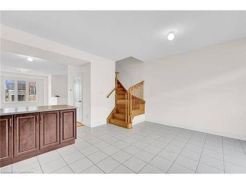 39 Sea Drifter Crescent, Brampton, ON - Indoor Photo Showing Other Room