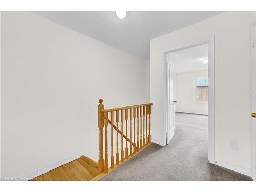 39 Sea Drifter Crescent, Brampton, ON - Indoor Photo Showing Other Room