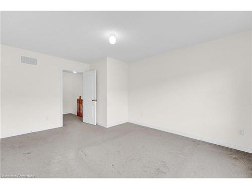 39 Sea Drifter Crescent, Brampton, ON - Indoor Photo Showing Other Room