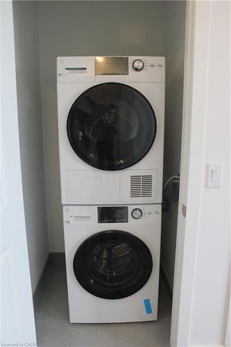 104-461 Green Road, Stoney Creek, ON - Indoor Photo Showing Laundry Room