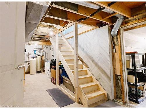 5282 Springcreek Road, Beamsville, ON - Indoor