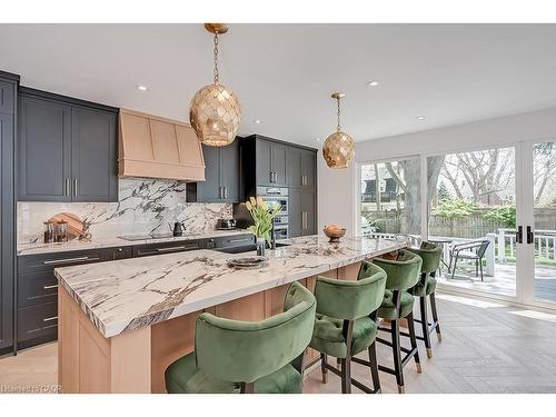 1060 Mohawk Road, Burlington, ON - Indoor