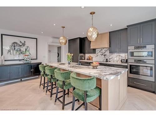 1060 Mohawk Road, Burlington, ON - Indoor Photo Showing Other Room