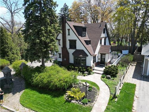 1060 Mohawk Road, Burlington, ON - Outdoor