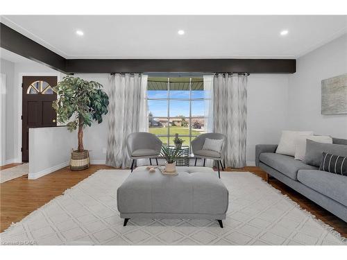 944 & 994 8 Highway, Stoney Creek, ON - Indoor Photo Showing Other Room