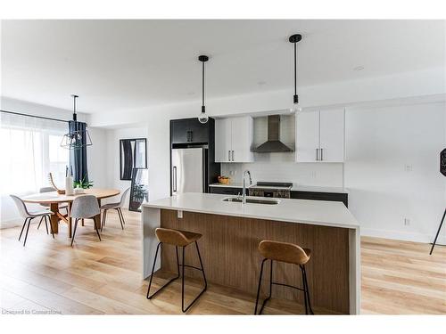 14-4222 Lismer Lane, London, ON - Indoor Photo Showing Kitchen With Double Sink With Upgraded Kitchen