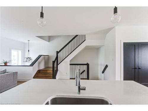 14-4222 Lismer Lane, London, ON - Indoor Photo Showing Kitchen