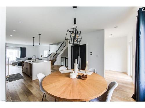 14-4222 Lismer Lane, London, ON - Indoor Photo Showing Dining Room