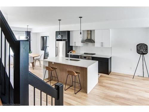 14-4222 Lismer Lane, London, ON - Indoor Photo Showing Kitchen With Upgraded Kitchen