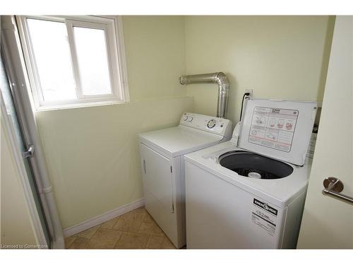 3 Elgin Street S, Thorold, ON - Indoor Photo Showing Laundry Room