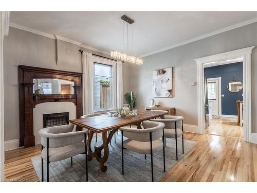 198 Duke Street, Hamilton, ON - Indoor Photo Showing Dining Room