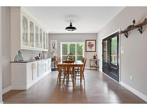 6845 Wellington Road 34, Puslinch, ON - Indoor Photo Showing Dining Room