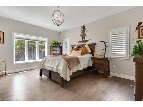 6845 Wellington Road 34, Puslinch, ON - Indoor Photo Showing Bedroom