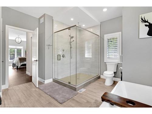 6845 Wellington Road 34, Puslinch, ON - Indoor Photo Showing Bathroom